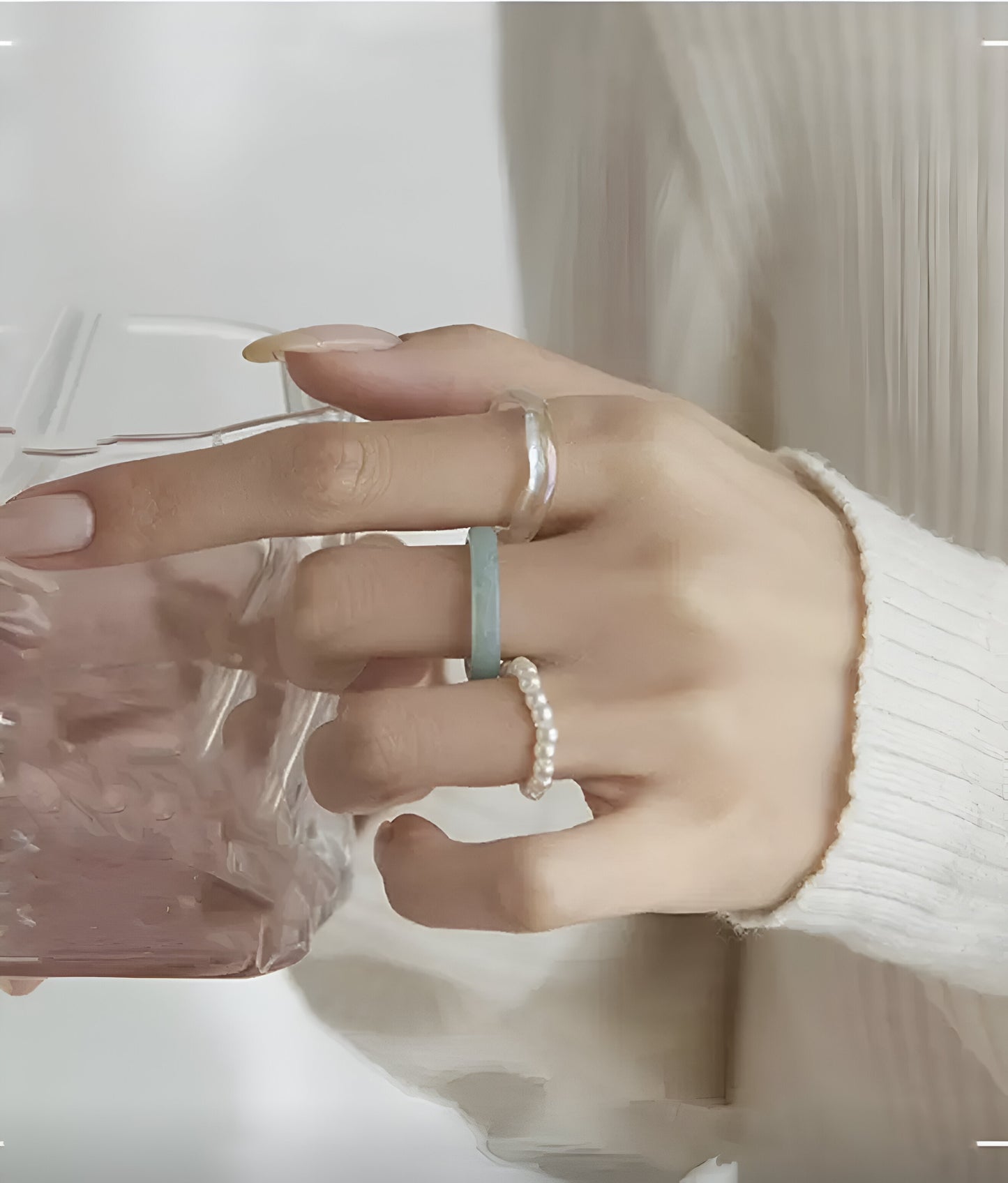 Pearl Elastic Ring & Acrylic Rings Set