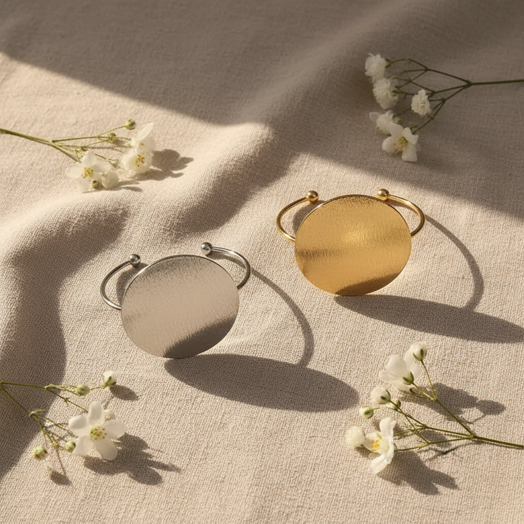 Modern Geometric Metal Bracelet – Trendy Statement Jewelry for Women