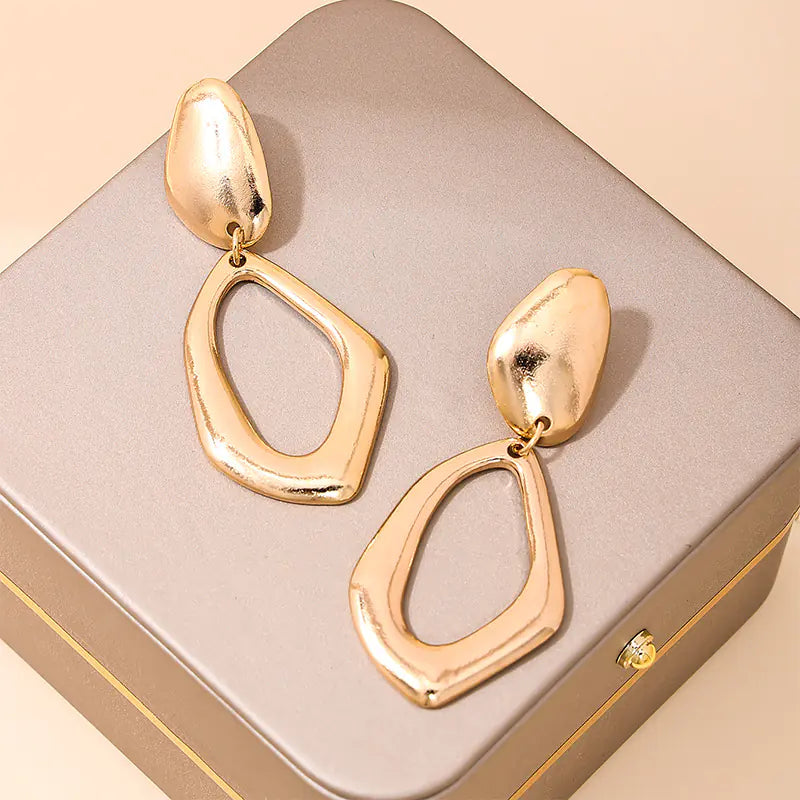 Modern Geometric Gold Drop Earrings – Minimalist Statement Jewelry