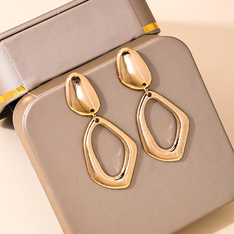 Modern Geometric Gold Drop Earrings – Minimalist Statement Jewelry