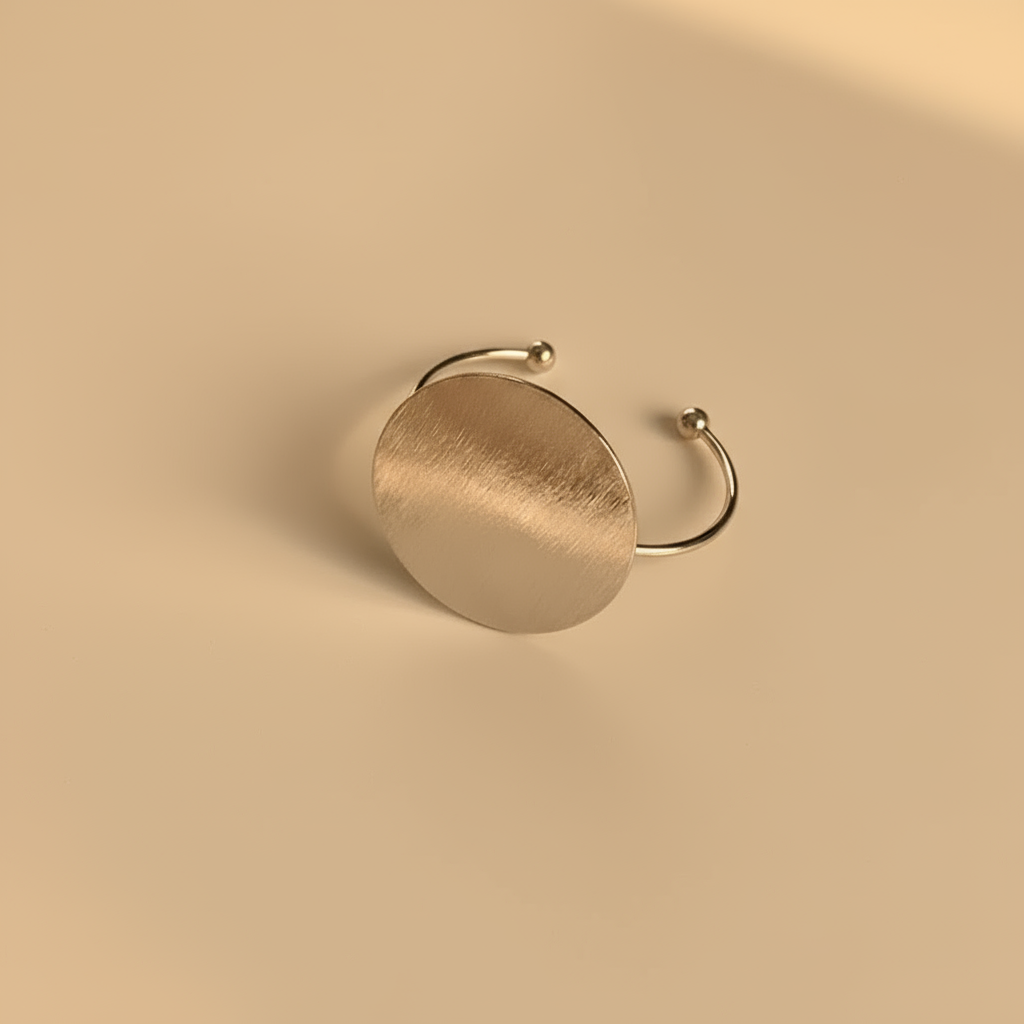 Modern Geometric Metal Bracelet – Trendy Statement Jewelry for Women