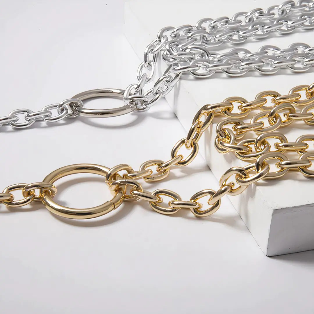 Chic Chain Lariat