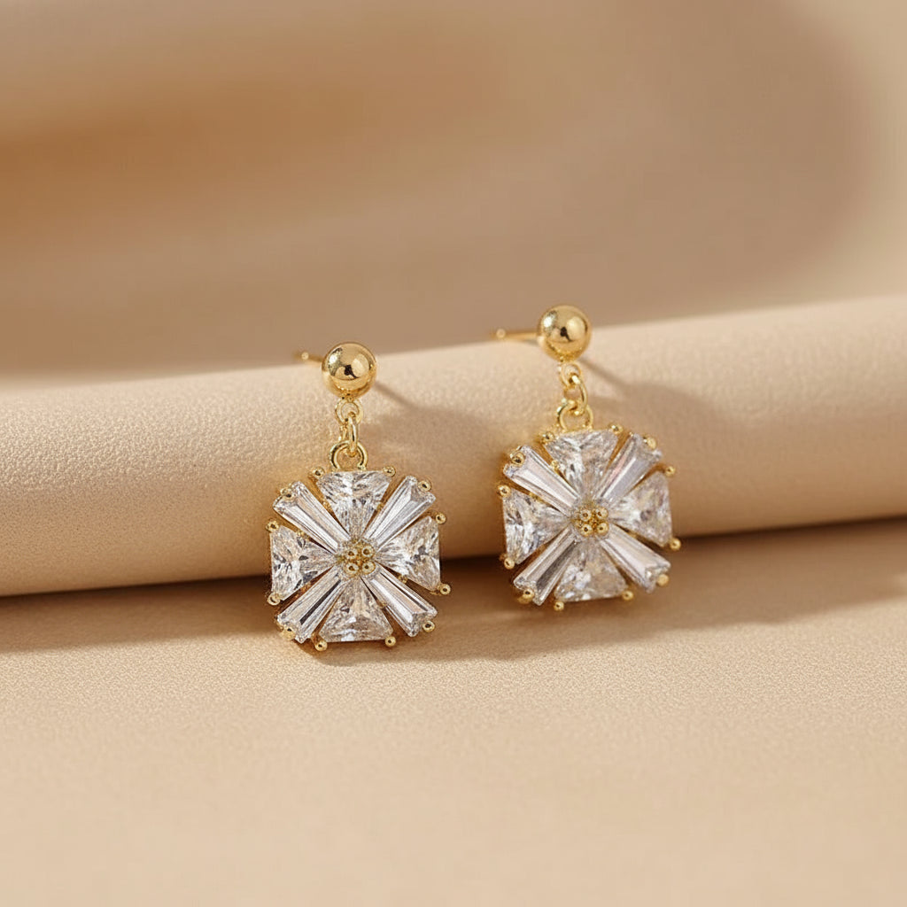 Aurora Shine Stud Earrings