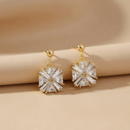 Aurora Shine Stud Earrings